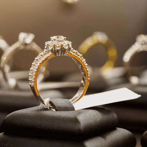 Image of a one carat diamond ring