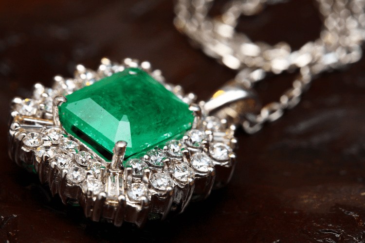 Use of Emeralds in Jewellery